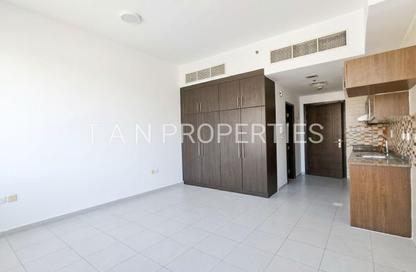 Apartment - Studio - 1 for rent in Al Waleed 5 Building - Al Karama - Bur Dubai - Dubai