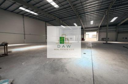 Warehouse - Studio - 2 Bathrooms for rent in Umm Al Thuoob - Umm Al Quwain
