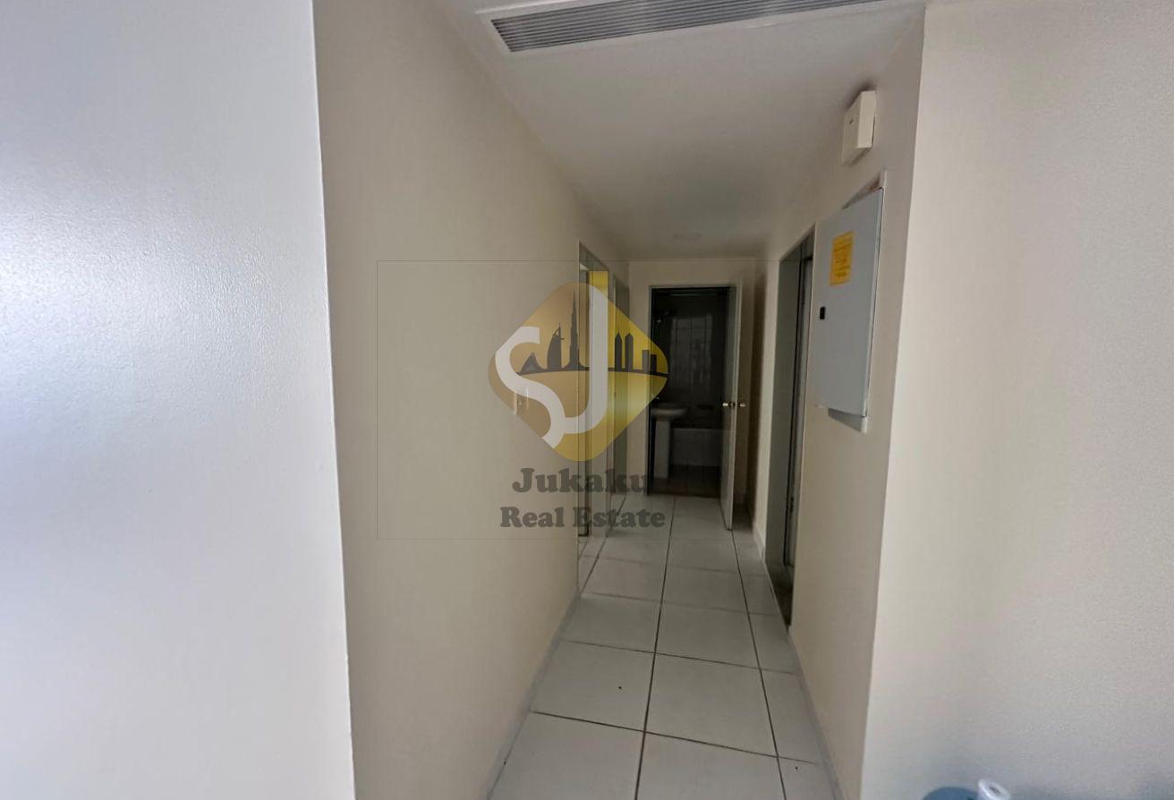 SPACIOUS 2 BHK FAMILY ONLY BURDUBAI photo 6