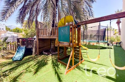 Villa - 5 Bedrooms - 4 Bathrooms for rent in Meadows 8 - Meadows - Dubai Villa - 5 Bedrooms - 4 Bathrooms for rent in Meadows 8 - Meadows - Dubai