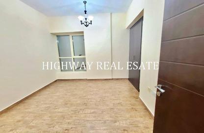 Apartment - 2 - 2 for rent in Muwaileh 3 Building - Muwaileh - Sharjah