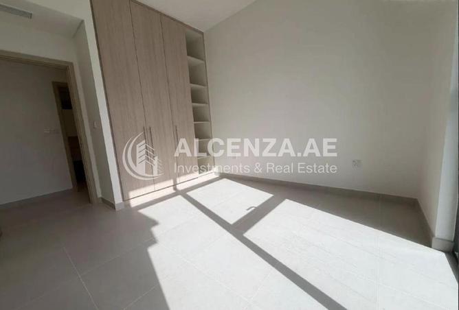 73843832 - صورة العقار 3