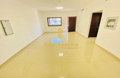 Apartment - 3 Bedrooms - 4 Bathrooms for rent in Mussafah Gardens - Mussafah - Abu Dhabi