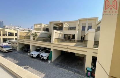 Villa - 3 - 4 for rent in Jumeirah 1 Villas - Jumeirah 1 - Jumeirah - Dubai