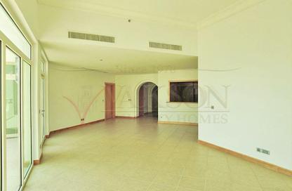 Apartment - 3 - 3 for rent in Jash Hamad - Shoreline Apartments - Palm Jumeirah - Dubai