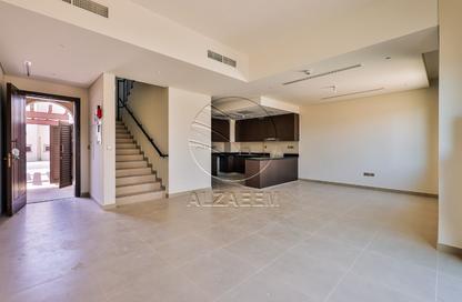 Townhouse - 2 Bedrooms - 3 Bathrooms for rent in Bloom Living - Zayed City (Khalifa City C) - Khalifa City - Abu Dhabi