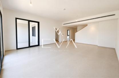 Townhouse - 4 - 4 for rent in Jebel Ali Village Townhouses - Jebel Ali Village - Jebel Ali - Dubai