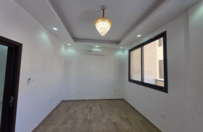Villa - 5 - 7 for sale in Al Helio Downtown - Al Helio - Ajman Villa - 5 - 7 for sale in Al Helio Downtown - Al Helio - Ajman