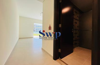 Apartment - 2 Bedrooms - 3 Bathrooms for rent in Canal View Building - Al Raha Beach - Abu Dhabi
