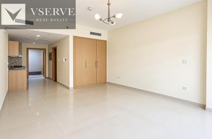 Apartment - Studio - 1 for rent in May Residence 3 - May Residence - District 10 - Jumeirah Village Circle - Dubai