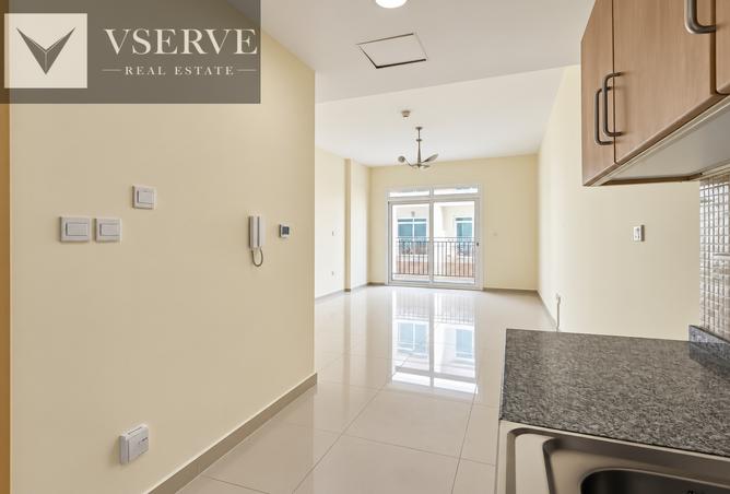 Well Maintained | Ready to Movein | Sapacious Studio photo 2