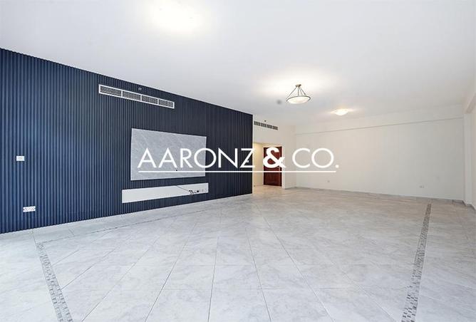 78198036 - Property Image 3