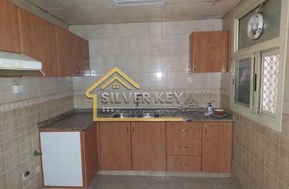 Apartment - 2 Bedrooms - 2 Bathrooms for rent in Abu Shagara building - Abu shagara - Sharjah
