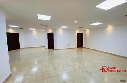 Apartment - 4 - 4 for rent in Cornich Al Khalidiya - Al Khalidiya - Abu Dhabi
