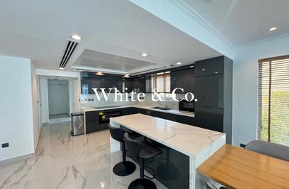 Villa - 4 - 3 for rent in District 8 - Jumeirah Park - Dubai