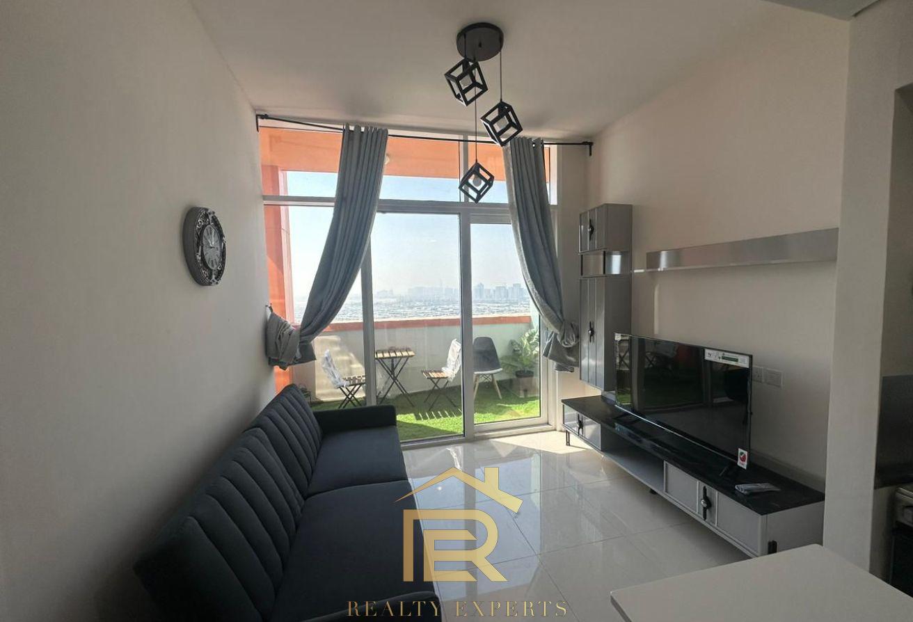 Furnished 1BR Apartment | Golf Views photo 3