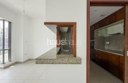 Apartment - 1 Bedroom - 2 Bathrooms for rent in South Ridge 5 - South Ridge - Downtown Dubai - Dubai