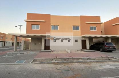 Townhouse - 2 Bedrooms - 3 Bathrooms for sale in Al Reef Villas - Al Reef - Abu Dhabi