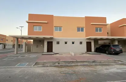 تاون هاوس - 2 غرف نوم - 3 حمامات للبيع في فيلات الريف - الريف - أبوظبي