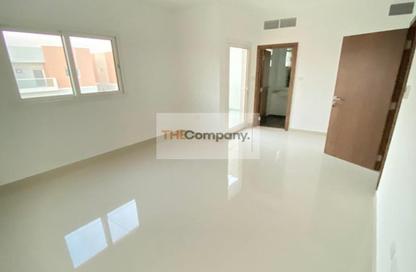 Townhouse - 2 Bedrooms - 3 Bathrooms for sale in Arabian Style - Al Reef Villas - Al Reef - Abu Dhabi
