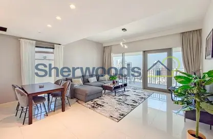 Apartment - 1 Bedroom - 2 Bathrooms for rent in Boulevard Crescent Tower 1 - BLVD Crescent - Downtown Dubai - Dubai