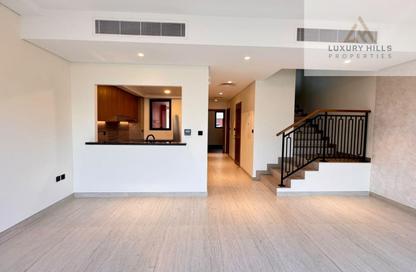Townhouse - 4 - 4 for rent in Portofino - Damac Lagoons - Dubai
