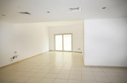 Apartment - 3 Bedrooms - 4 Bathrooms for rent in Al Khan Corniche - Al Khan - Sharjah Apartment - 3 Bedrooms - 4 Bathrooms for rent in Al Khan Corniche - Al Khan - Sharjah