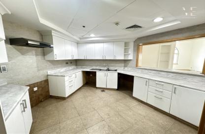 Apartment - 3 Bedrooms - 4 Bathrooms for rent in Al Khushkar - Shoreline Apartments - Palm Jumeirah - Dubai
