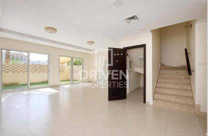 Townhouse - 3 - 3 for rent in Warsan Village - International City - Dubai