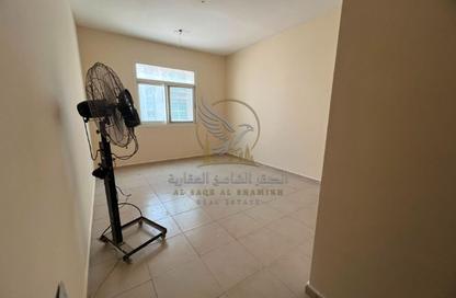 Apartment - 2 Bedrooms - 2 Bathrooms for rent in Al Qulaya'ah - Al Sharq - Sharjah