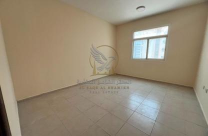 Apartment - 2 Bedrooms - 2 Bathrooms for rent in Al Qulaya'ah - Al Sharq - Sharjah