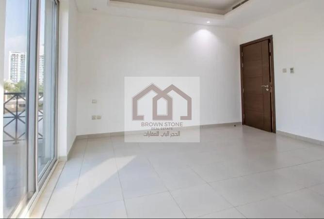 142842386 - Property Image 3