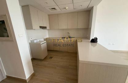 Apartment - 2 - 2 for rent in Waters Edge - Yas Island - Abu Dhabi