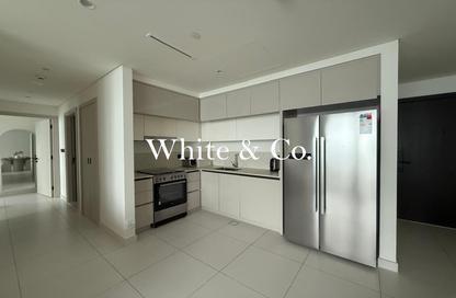 شقة - 2 غرف نوم - 2 حمامات للايجار في برج Marina Vista 2 - مارينا فيستا - إعمار بيتشفرونت - دبي هاربور - دبي
