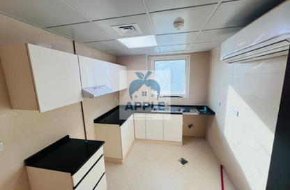 Apartment - 1 Bedroom - 2 Bathrooms for rent in Muwailih Building - Muwaileh - Sharjah