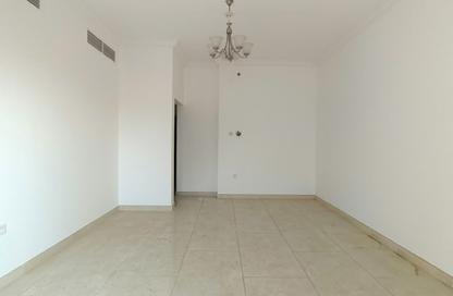 Apartment - 2 - 2 for rent in Al Majaz Pearl - Al Majaz 2 - Al Majaz - Sharjah Apartment - 2 - 2 for rent in Al Majaz Pearl - Al Majaz 2 - Al Majaz - Sharjah