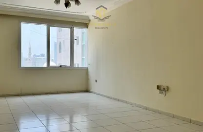 Apartment - 2 Bedrooms - 1 Bathroom for rent in Al Majaz 1 - Al Majaz - Sharjah