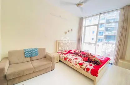 Apartment - 1 Bedroom - 2 Bathrooms for rent in Knightsbridge Court - District 13 - Jumeirah Village Circle - Dubai