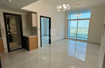 شقة - غرفة نوم - 1 حمام للايجار في سكايز من دانوب - ارجان - دبي