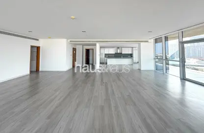 شقة - غرفة نوم - 5 حمامات للايجار في مبنى 25 - سيتي ووك السكنية - سيتي ووك - دبي
