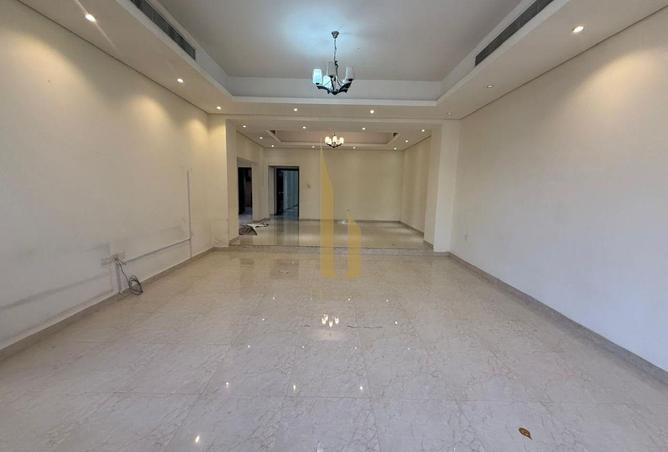 SEMI DETACHED VILLA WITH 5BR ENSUITE+MAIDS ROOM