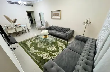 شقة - 2 غرف نوم - 3 حمامات للايجار في برج منازل 2 - شارع التعاون - التعاون - الشارقة