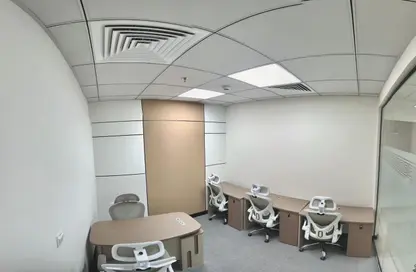 Shop - Studio - 4 Bathrooms for rent in BurJuman Business Tower - Al Mankhool - Bur Dubai - Dubai