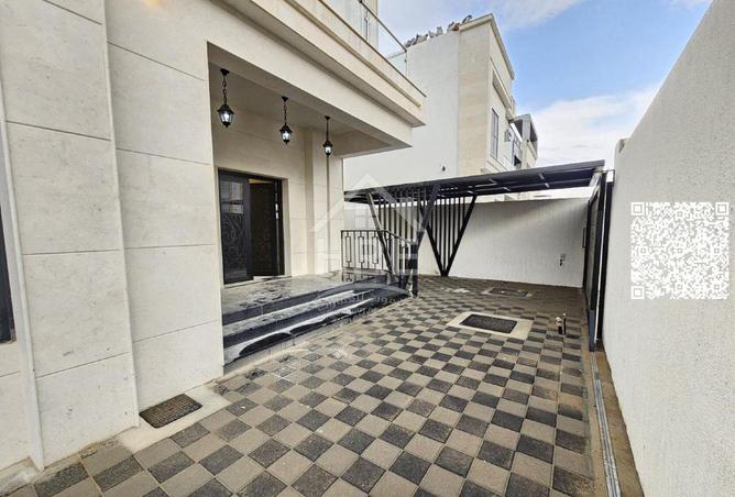 67843606 - Property Image 3