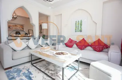 شقة - غرفة نوم - 2 حمامات للايجار في التاجر ريزيدنس - جزيرة المدينة القديمة - دبي القديمة - وسط مدينة دبي - دبي