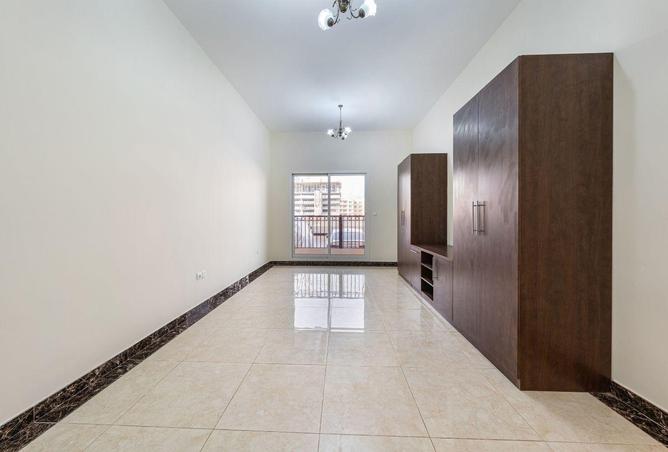 98280031 - Property Image 3