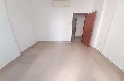 Apartment - 3 - 2 for rent in Tourist Club Area - Abu Dhabi Apartment - 3 - 2 for rent in Tourist Club Area - Abu Dhabi