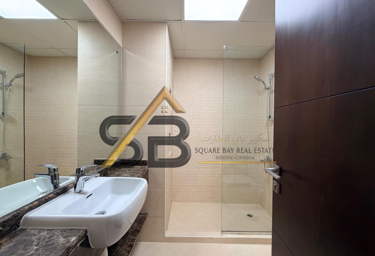 2 BR Apartment in Al Satwa with Shared Pool photo 16
