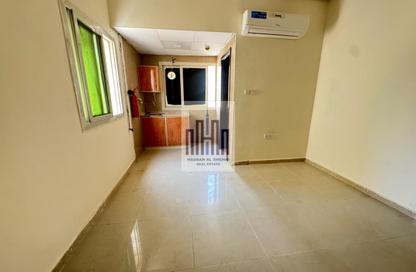 Apartment - Studio - 1 Bathroom for rent in Muwaileh - Sharjah