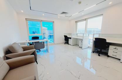 Business Centre - Studio - 4 Bathrooms for rent in Al Nasr Plaza - Oud Metha - Bur Dubai - Dubai
